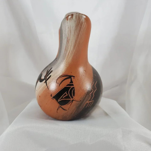 Cedar Mesa Native American Made Pottery Anasazi Rock Art Sandstone Wedding Vase - Picture 7 of 10